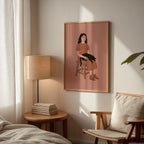 Girl and Cat Poster i vardagsrum med varma jordtoner och terrakotta