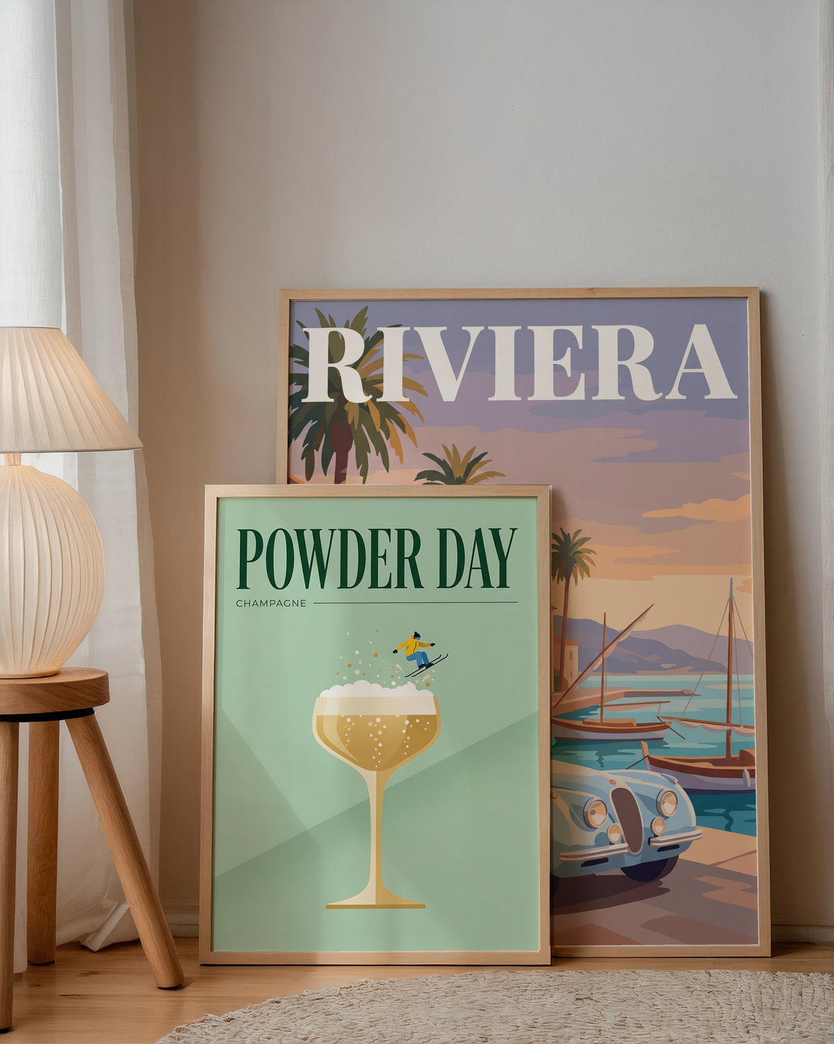 Powder Day Champagne Poster – två posters i rum 1