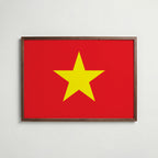 Vietnam National Flag Poster i valnötsram – varm konstaffisch för hemmet från Bozetto
