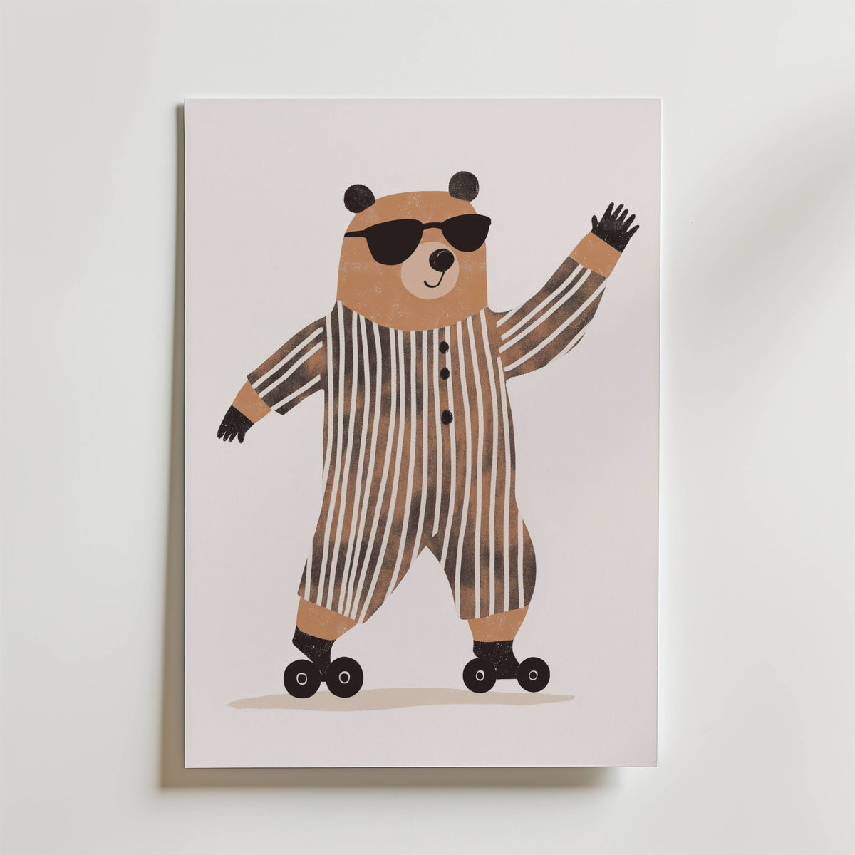 Roller Bear – stilfullt konsttryck från Bozetto, tryckt på matt finpapper i hög tryckkvalitet