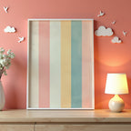 Mockup av Pastel Stripes affisch på vägg – köp enkelt hos Bozetto i hög kvalitet