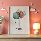 Mockup av All Good Things affisch på vägg – köp enkelt hos Bozetto i hög kvalitet