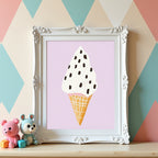 Sweet Cone poster visualiserad på vägg – se rätt storlek med mockup från Bozetto