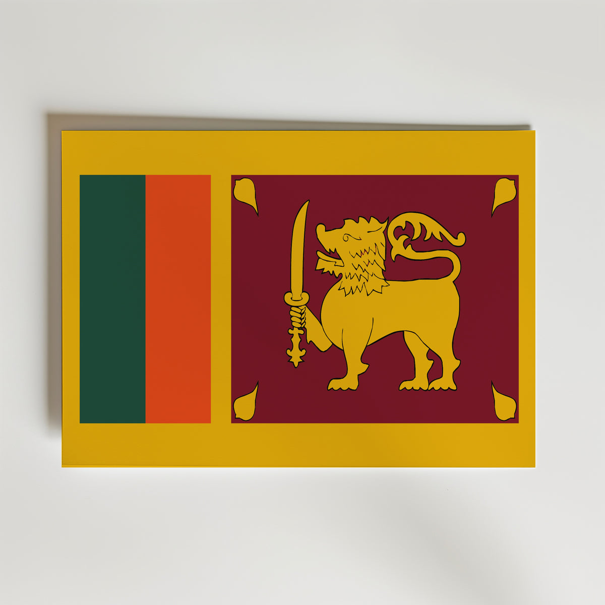 Sri Lanka National Flag Poster – modern konst och stilren konsttryck för hemmet hos Bozetto