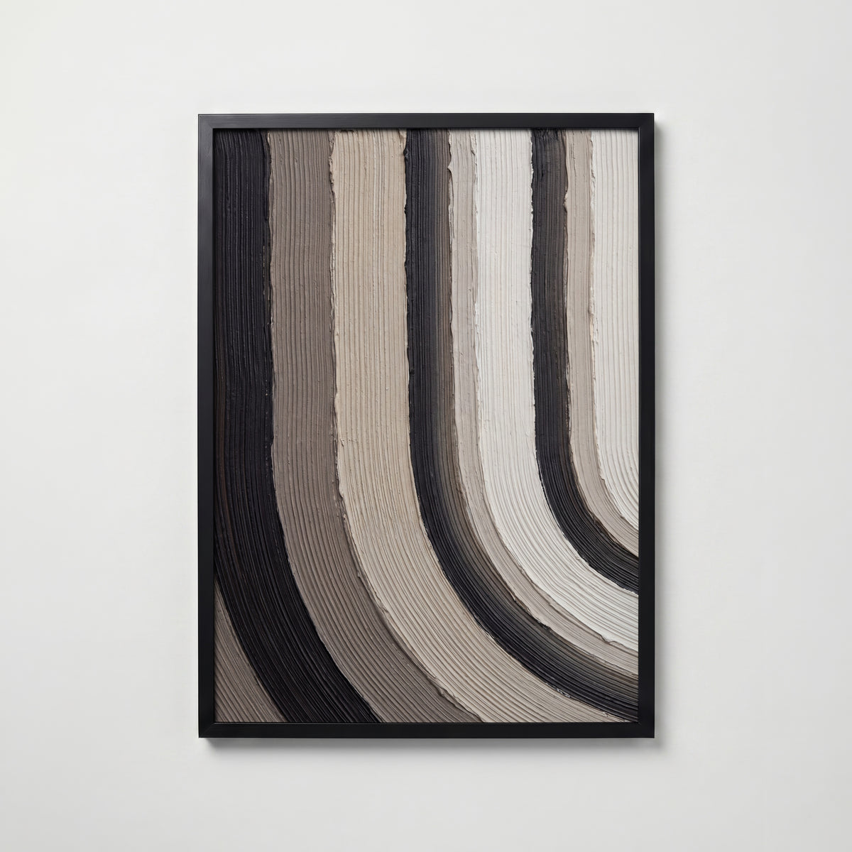 Charcoal Cascade Poster – svart ram