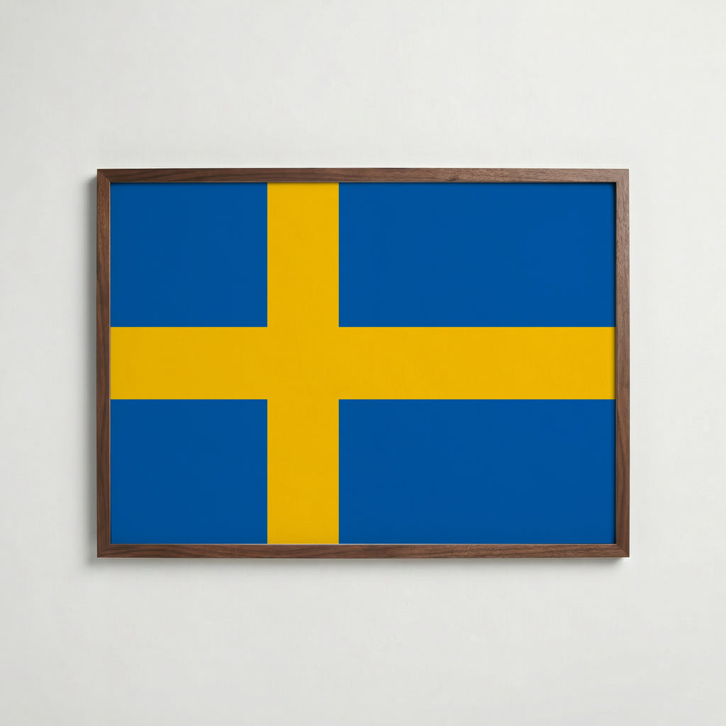 Sweden National Flag Poster i valnötsram – varm konstaffisch för hemmet från Bozetto