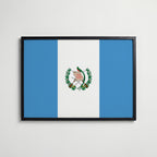 Guatemala National Flag Poster i svart ram – stilren konsttryck som väggdekor från Bozetto