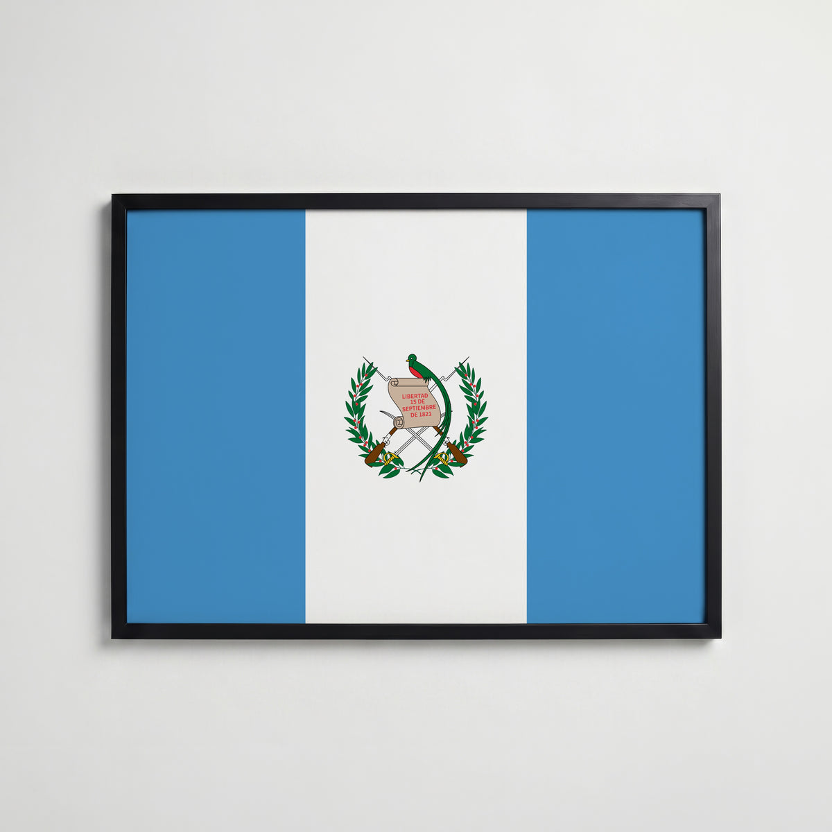 Guatemala National Flag Poster i svart ram – stilren konsttryck som väggdekor från Bozetto