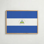 Nicaragua National Flag Poster i ekram – inramad konsttryck för stilren inredning hos Bozetto