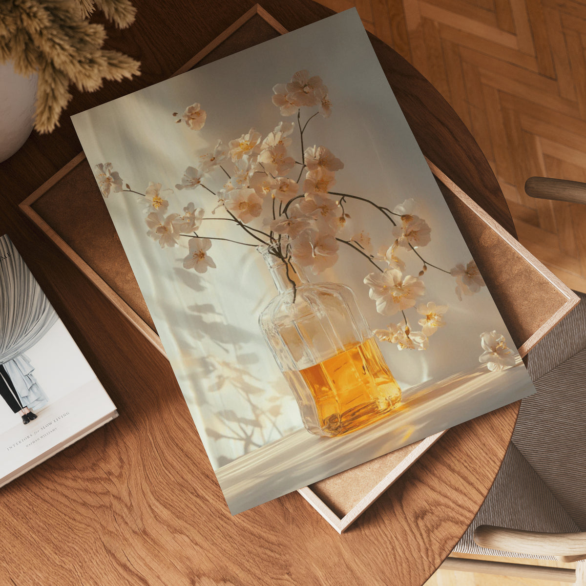 Glass Vase with Amber Liquid poster visad rakt fram – Bozetto affisch i hög tryckkvalitet