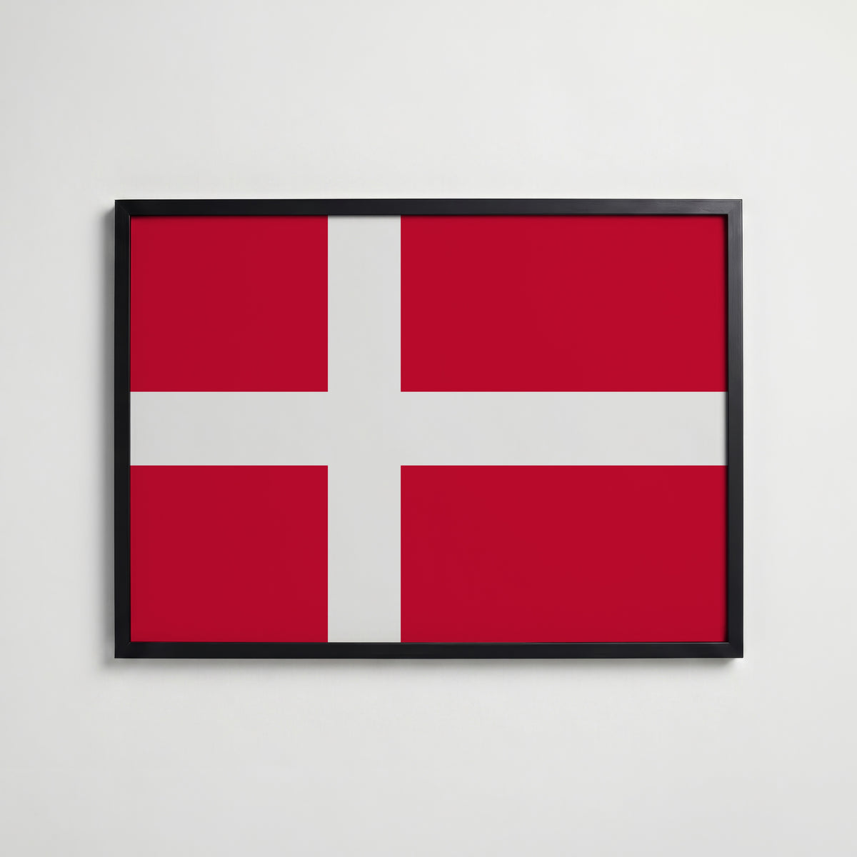 Denmark National Flag Poster i svart ram – stilren konsttryck som väggdekor från Bozetto