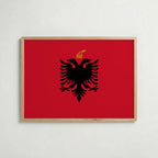 Albania National Flag Poster i ekram – inramad konsttryck för stilren inredning hos Bozetto