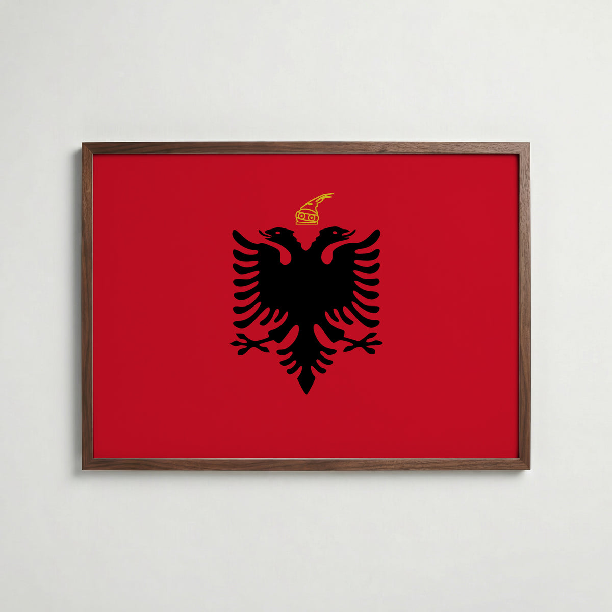 Albania National Flag Poster i valnötsram – varm konstaffisch för hemmet från Bozetto