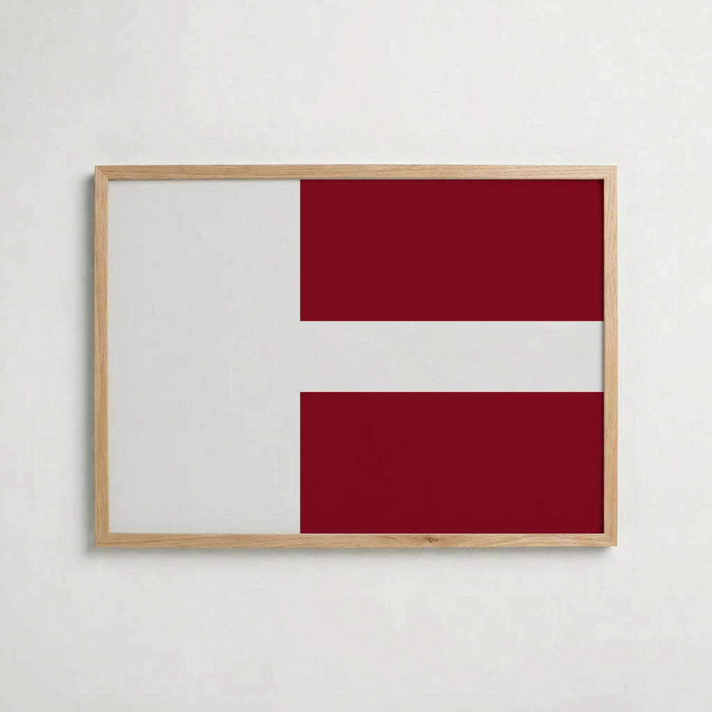 Latvia National Flag Poster i ekram – inramad konsttryck för stilren inredning hos Bozetto