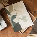 Green And Beige Flowers poster visad rakt fram – Bozetto affisch i hög tryckkvalitet