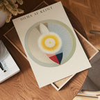 Hilma af Klint The Sun Within poster visad rakt fram – Bozetto affisch i hög tryckkvalitet