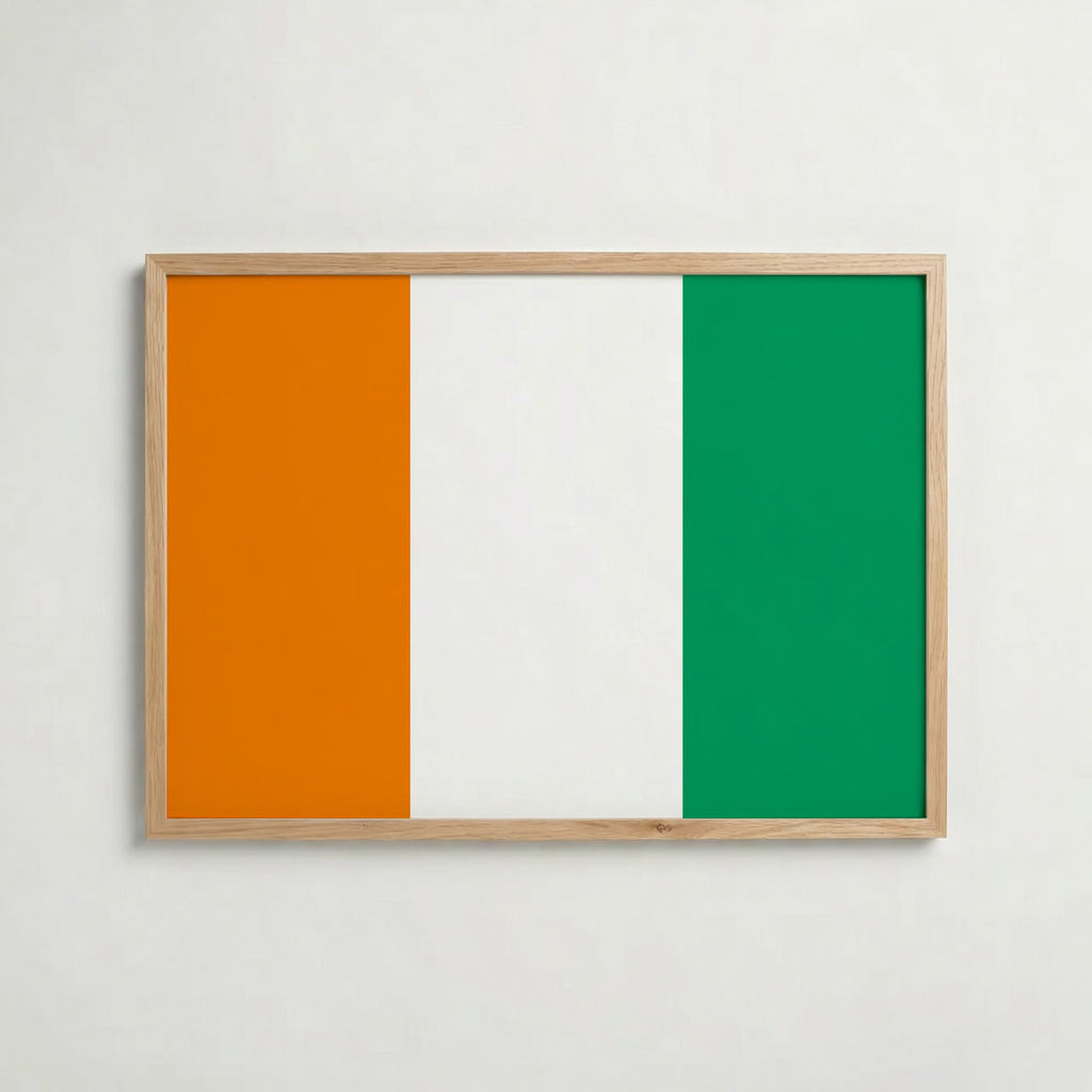 Ivory Coast National Flag Poster i ekram – inramad konsttryck för stilren inredning hos Bozetto