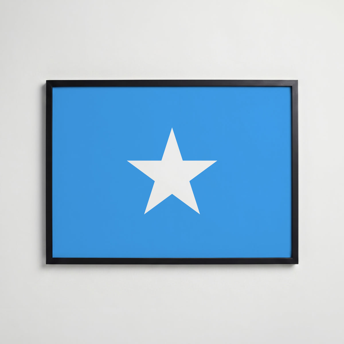 Somalia National Flag Poster i svart ram – stilren konsttryck som väggdekor från Bozetto