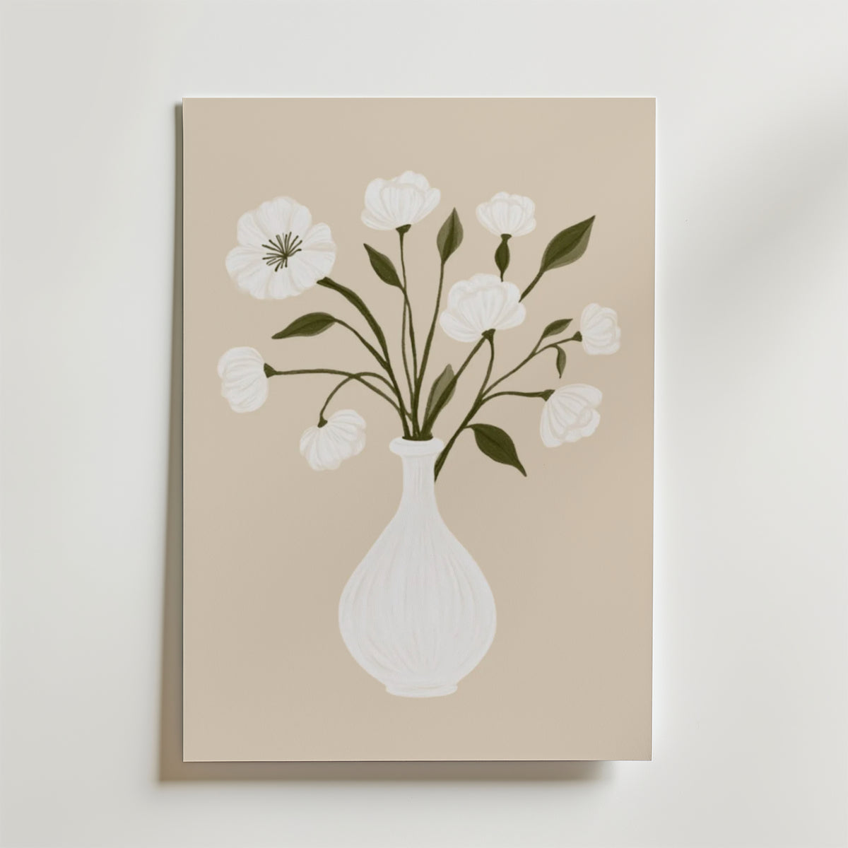 Minimalist Floral White Vase – stilfullt konsttryck från Bozetto, tryckt på matt finpapper