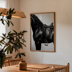 Black Stallion Saddle Poster – i rum 5