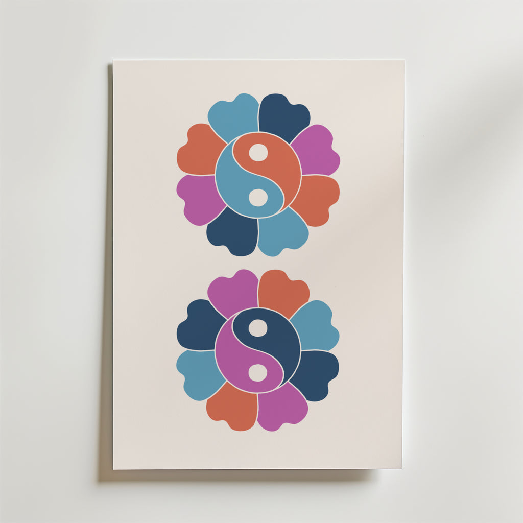 Yin Yang Flower Balance – stilfullt konsttryck från Bozetto, tryckt på matt finpapper