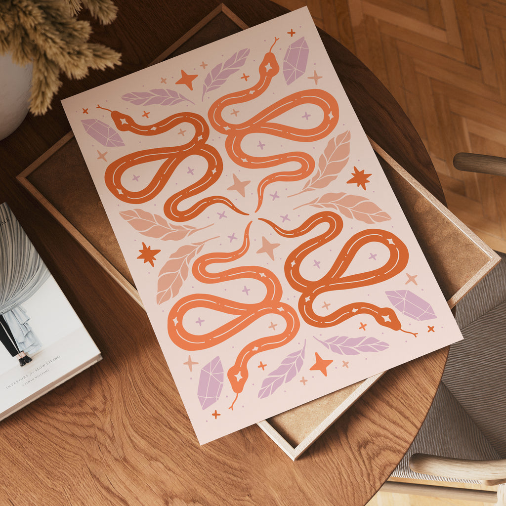 Orange Serpent poster visad rakt fram – Bozetto affisch i hög tryckkvalitet i hög tryckkvalitet