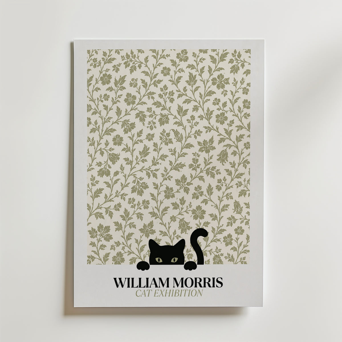 Cat in the Bramble William Morris Poster – svart katt bland William Morris björnbärsmönster i salviagrön