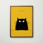 Good Morning Poster – lurvig svart katt på gul bakgrund i valnötsram, konst från Bozetto