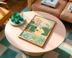 Lotus Bath Dog poster visualiserad på vägg – se rätt storlek med mockup från Bozetto