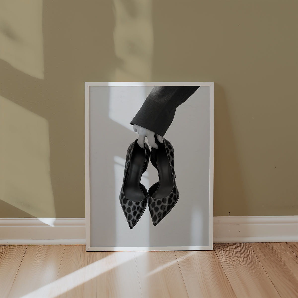 Carried Leopard Pumps Poster – i rum 3