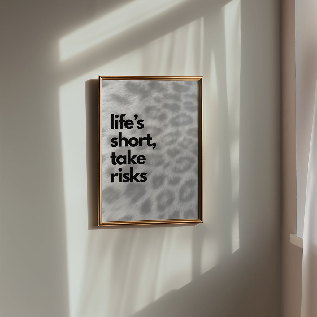 Life's Short Poster – i rum 5