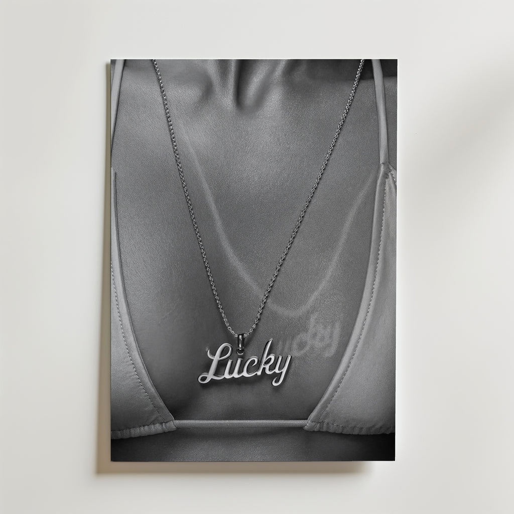 Silver Lucky Pendant Poster – canvas utan passepartout