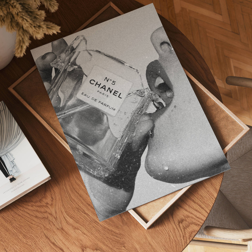 Chanel No poster visad rakt fram – Bozetto affisch i hög tryckkvalitet i hög tryckkvalitet