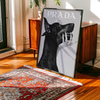 Mockup av Prada Elegance affisch på vägg – köp enkelt hos Bozetto i hög kvalitet