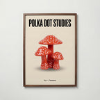 Polka Dot Toadstools Poster – valnötsram