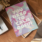 Calm Down poster i flera storlekar – jämför mått och välj rätt hos Bozetto i hög tryckkvalitet