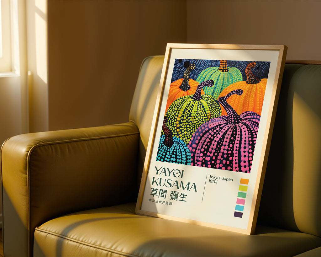 Väggmockup med Yayoi Kusama Colorful – köp enkelt hos Bozetto affisch i hög kvalitet