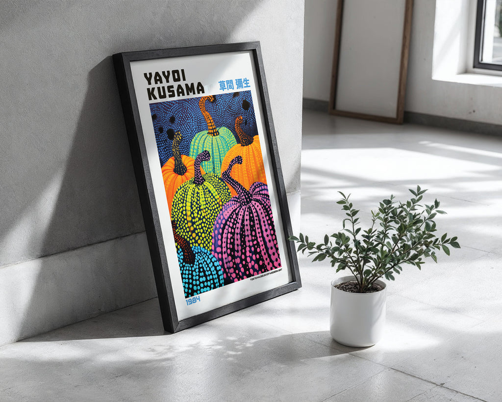 Väggmockup av Yayoi Kusama Festival of affisch på ljus vägg – Bozetto konsttryck