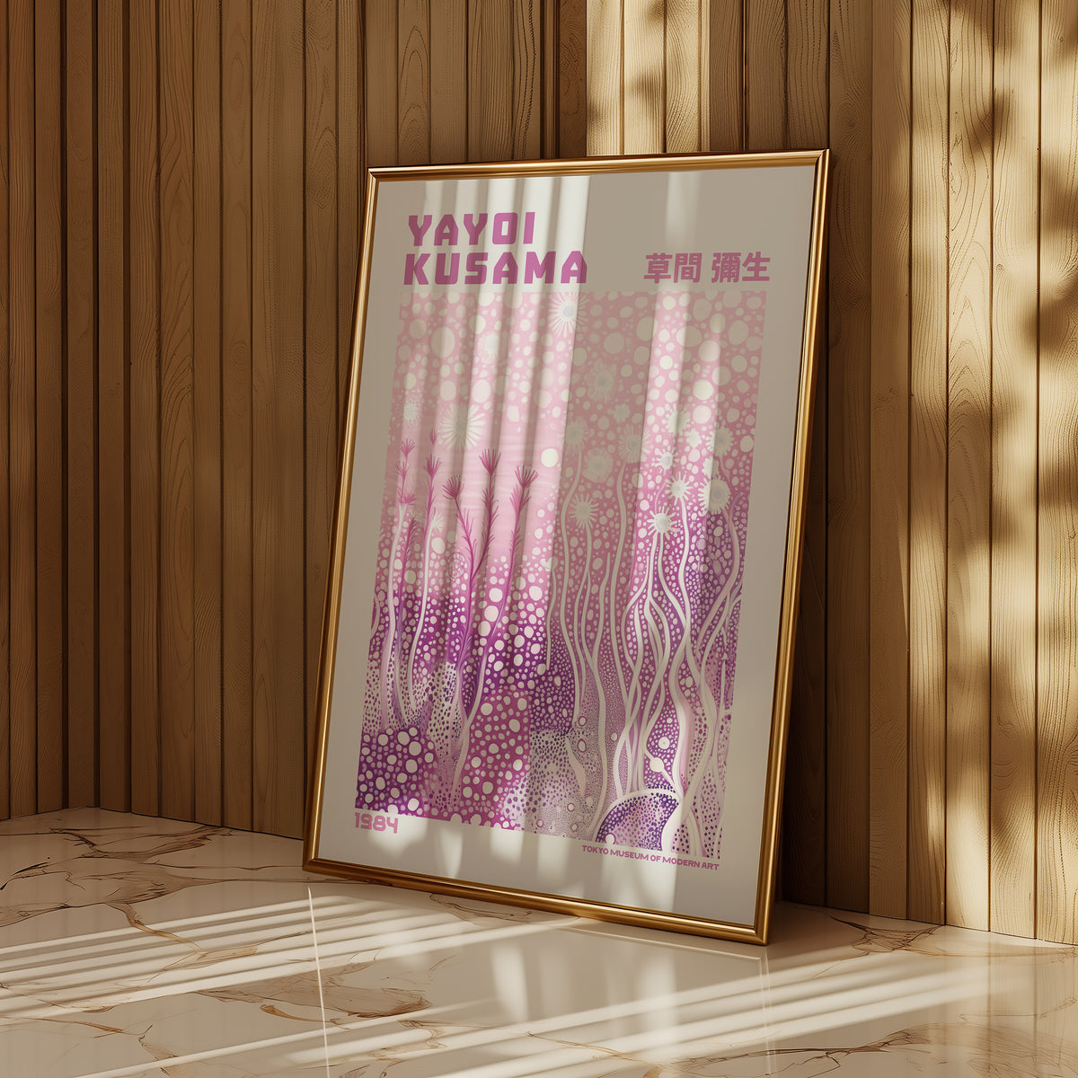 Väggmockup med Yayoi Kusama Pink Bloom – köp enkelt hos Bozetto affisch i hög kvalitet