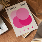 Bauhaus Rosa Komposition – affisch med stilfullt motiv från Bozetto i hög kvalitet