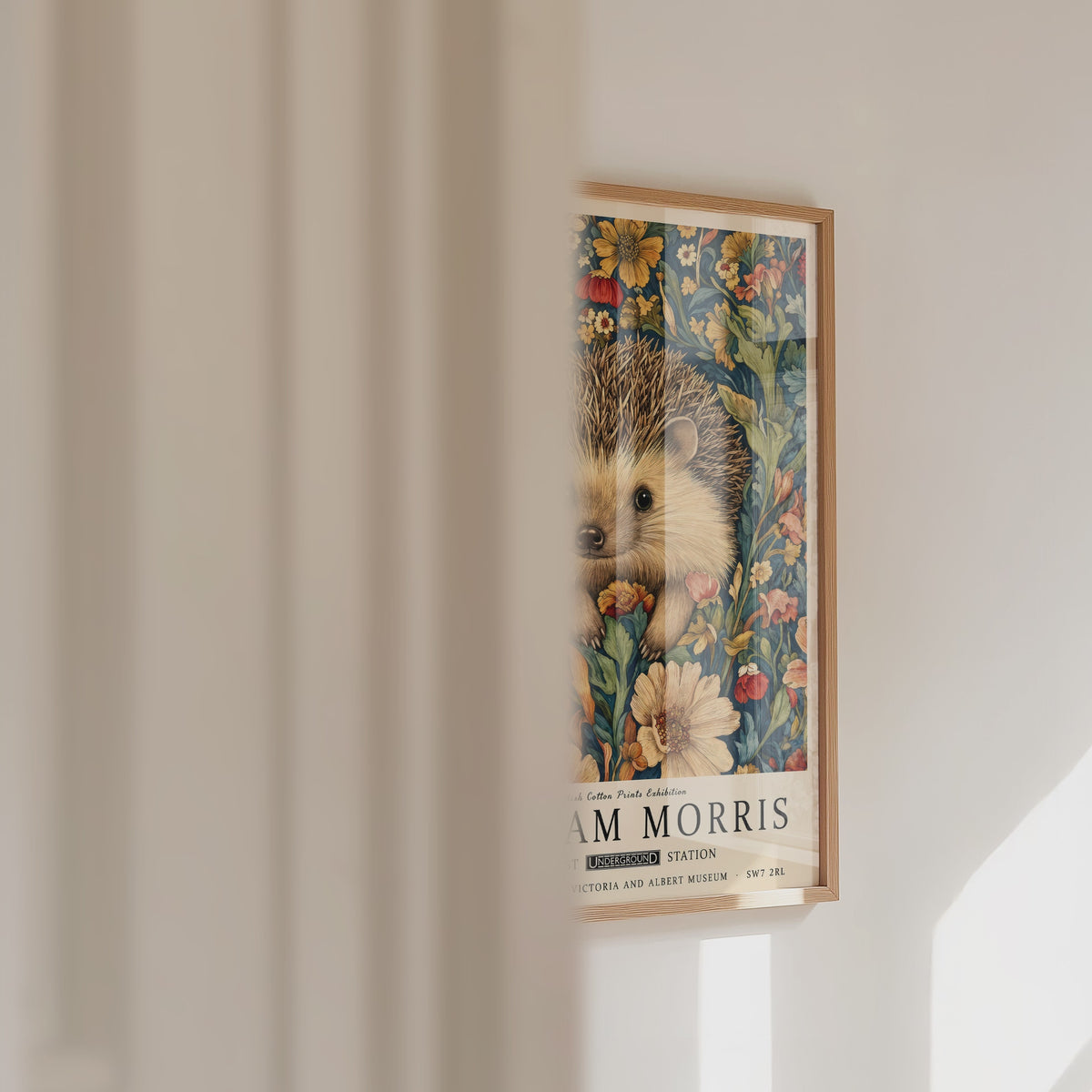 Hedgehog in Bloom William Morris Poster – väggvideo