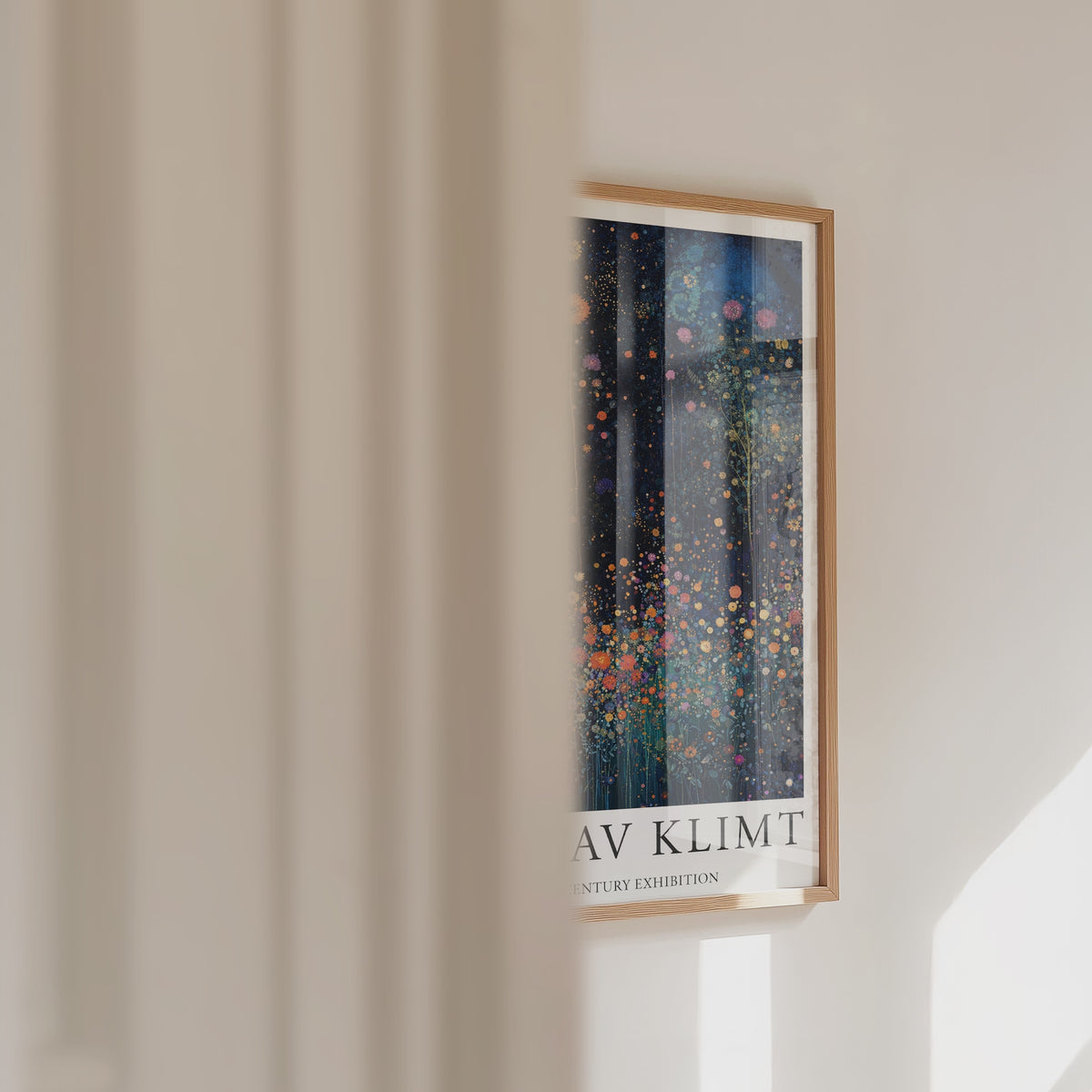 Gustav Klimt Nocturnal Blossom Field Poster – väggvideo