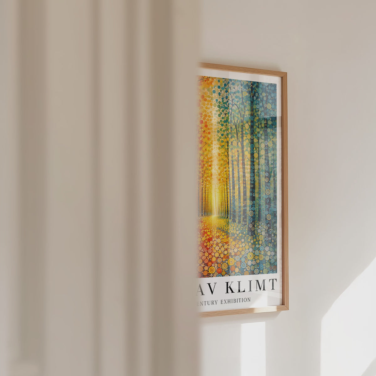 Gustav Klimt Chromatic Forest Passage Poster – väggvideo