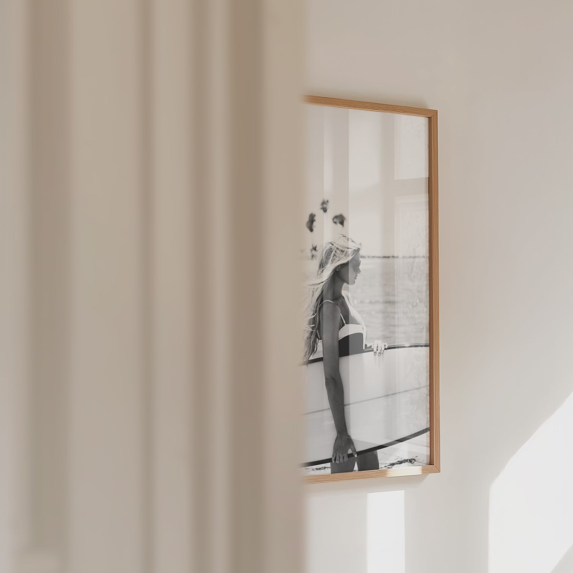Chanel Surf Poster – väggvideo