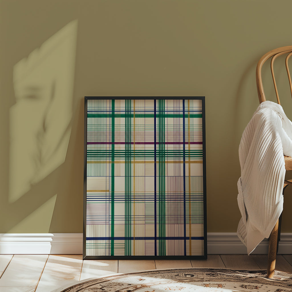 Threaded Grid Poster – fint linjerutnät i smaragd, marinblått, plommon och guld på elfenben i inrett rum med mjukt ljus, leverans 1-3 dagar